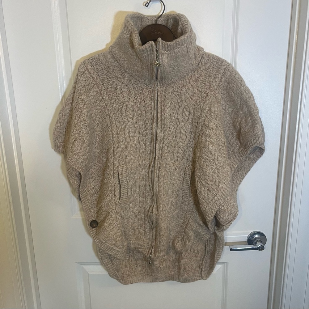 Aran Crafts Cream Wool Knit Poncho Sweater – S/M